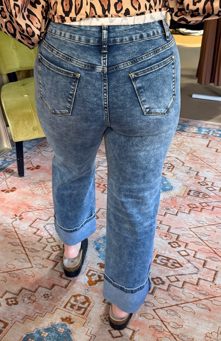 Medium Wash High-Wasted Front Seam Cuffed Jean